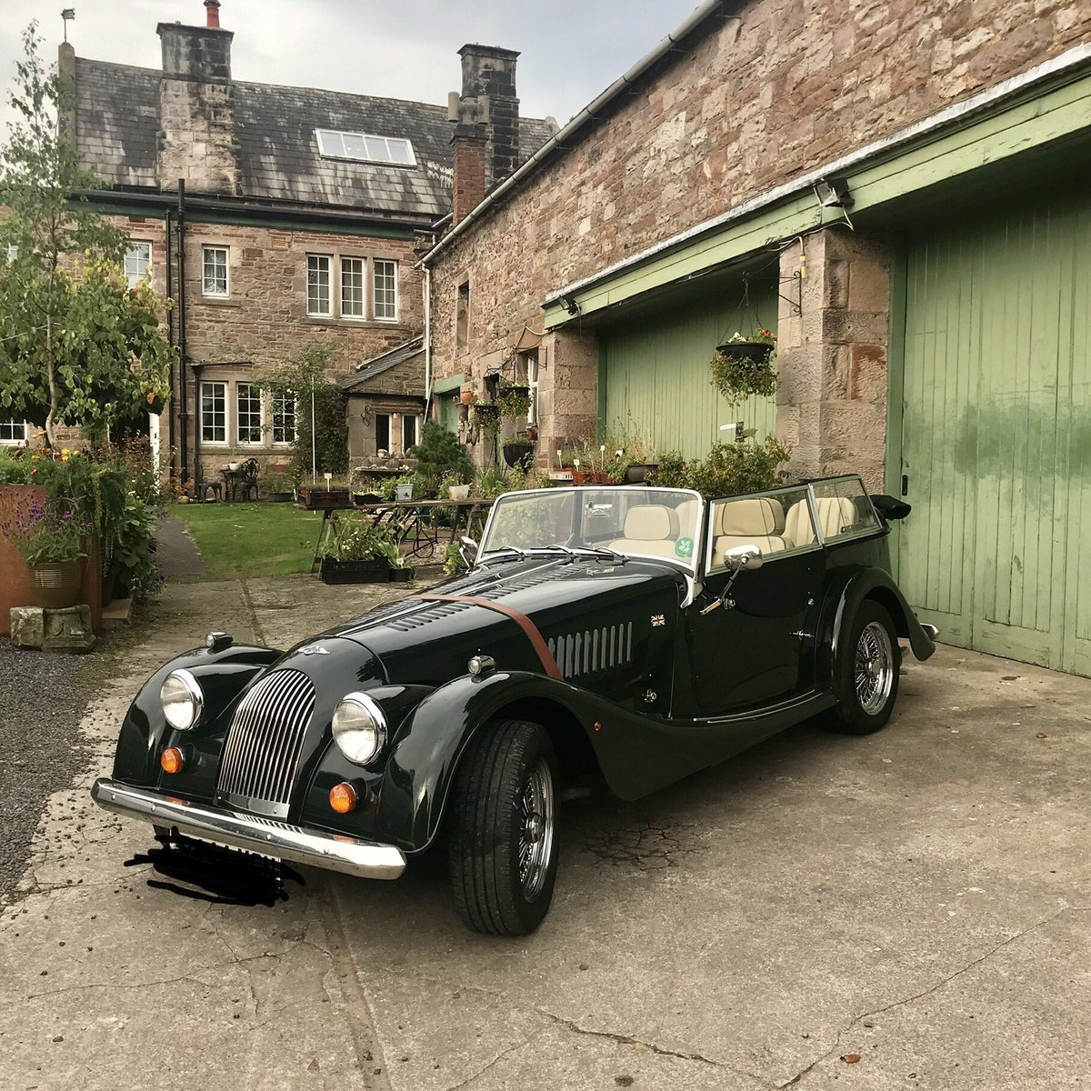 house_beech's tweet photo. I would like to thank the very lovely Richard &amp; Judy for bringing this beauty to visit again😊 @PetrolheadsW https://t.co/UbEnt0X02Q
