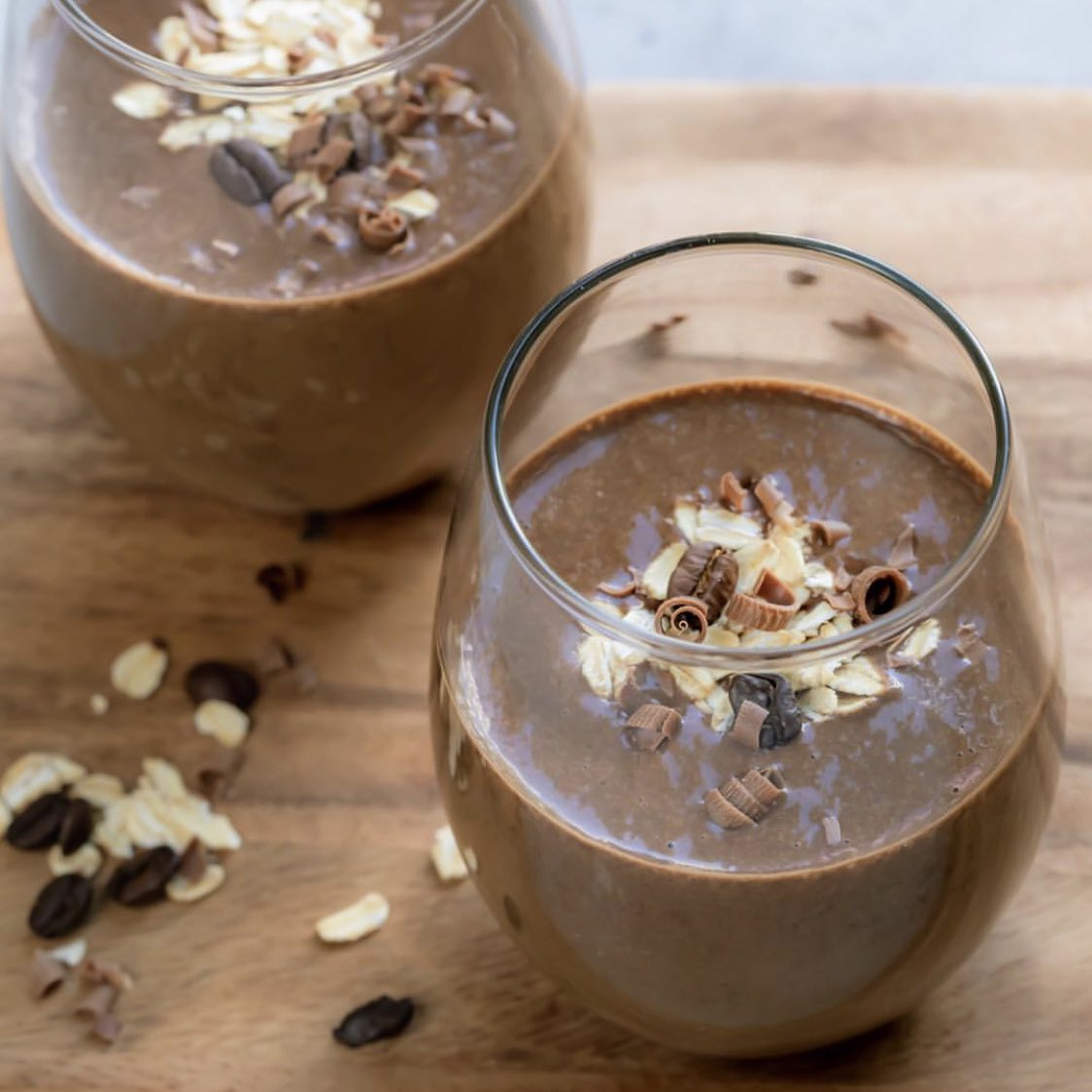 SoSupremeCo's tweet photo. Breakfast #coffee smoothie:
▪️coffee
▪️milk
▪️oats
▪️banana
▪️vanilla protein powder

To help you power through your mornings 👊

Shop link in our bio and find your favourite #protein today
#TuesdayMotivation https://t.co/gv3XKZwJwl