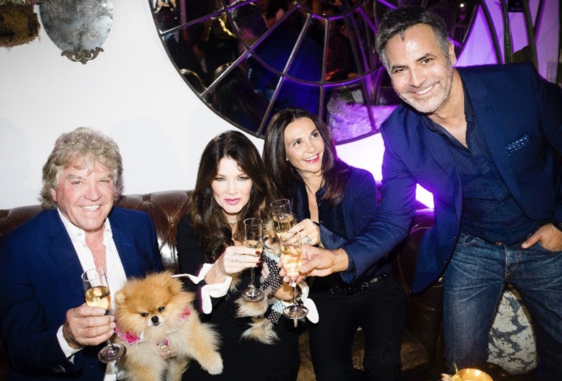 SurRestaurant's tweet photo. Happiest Birthday @LisaVanderpump . SUR Team loves YOU! 💋 https://t.co/pjAVUCSKVU