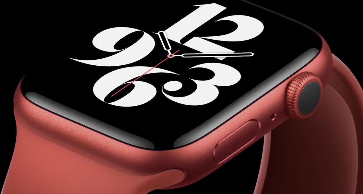 NikiasMolina's tweet photo. ⌚️ You can only choose one. 

❤️ for red 
🔁 for blue 

#AppleEvent https://t.co/tD0DoYs76S