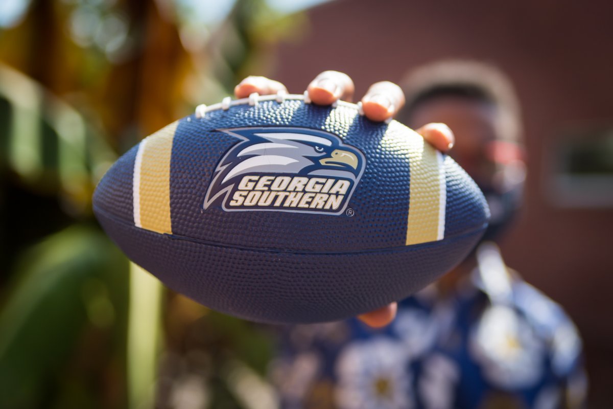 GSUstore's tweet photo. Looking for tickets to this weekend's game? Check out our Facebook page and enter to win four (4) free tickets: 🔗 https://t.co/Roa80llQZI
Offer ends 9/17 at 2 p.m. EST.
#ShopGS #EagleNation #GeorgiaSouthern #GATA https://t.co/dck4gaiuol