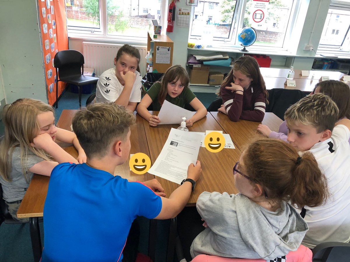 beanxmrsedwards's tweet photo. I joined @MissAbimbolaBPS and P7A this afternoon while they were completing an experiment which replicated the human digestive system. #BPSHealth First groups had to read the experiment instructions carefully and collect their resources. https://t.co/qdHPeWkvUJ