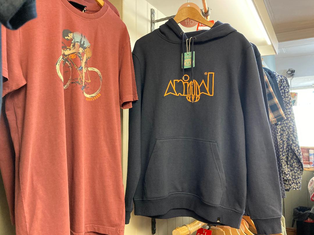 exposureclothes's tweet photo. New Animal stock hitting the shelves before their  shut down! - https://t.co/g6FERI9qFt an xmas gift for those Animal lovers , quality wear since 1987! https://t.co/1iadChzsZH