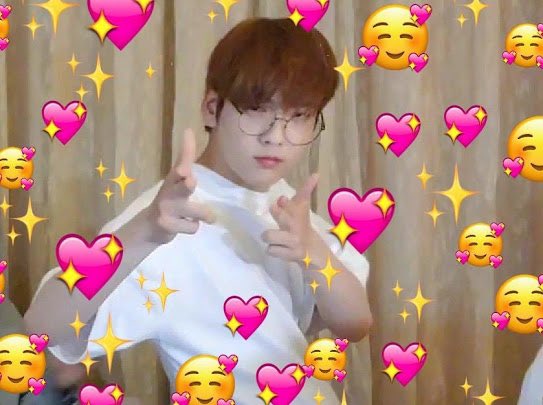 NoonaNdyy's tweet photo. Ikan hiu minum matcha.
Ngapain anjim?
#Eaeashyy #OrangGanteng #sejutaKerinduan #SOOBIN #ailopyu #buatyangbaca https://t.co/EZnZfz9zRx