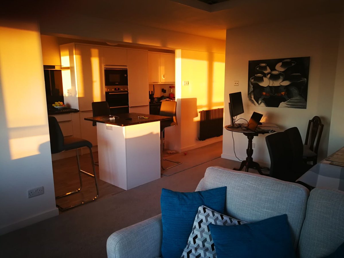 sailing2win's tweet photo. Sunrise at the house in Torquay https://t.co/cG5CCE92V9