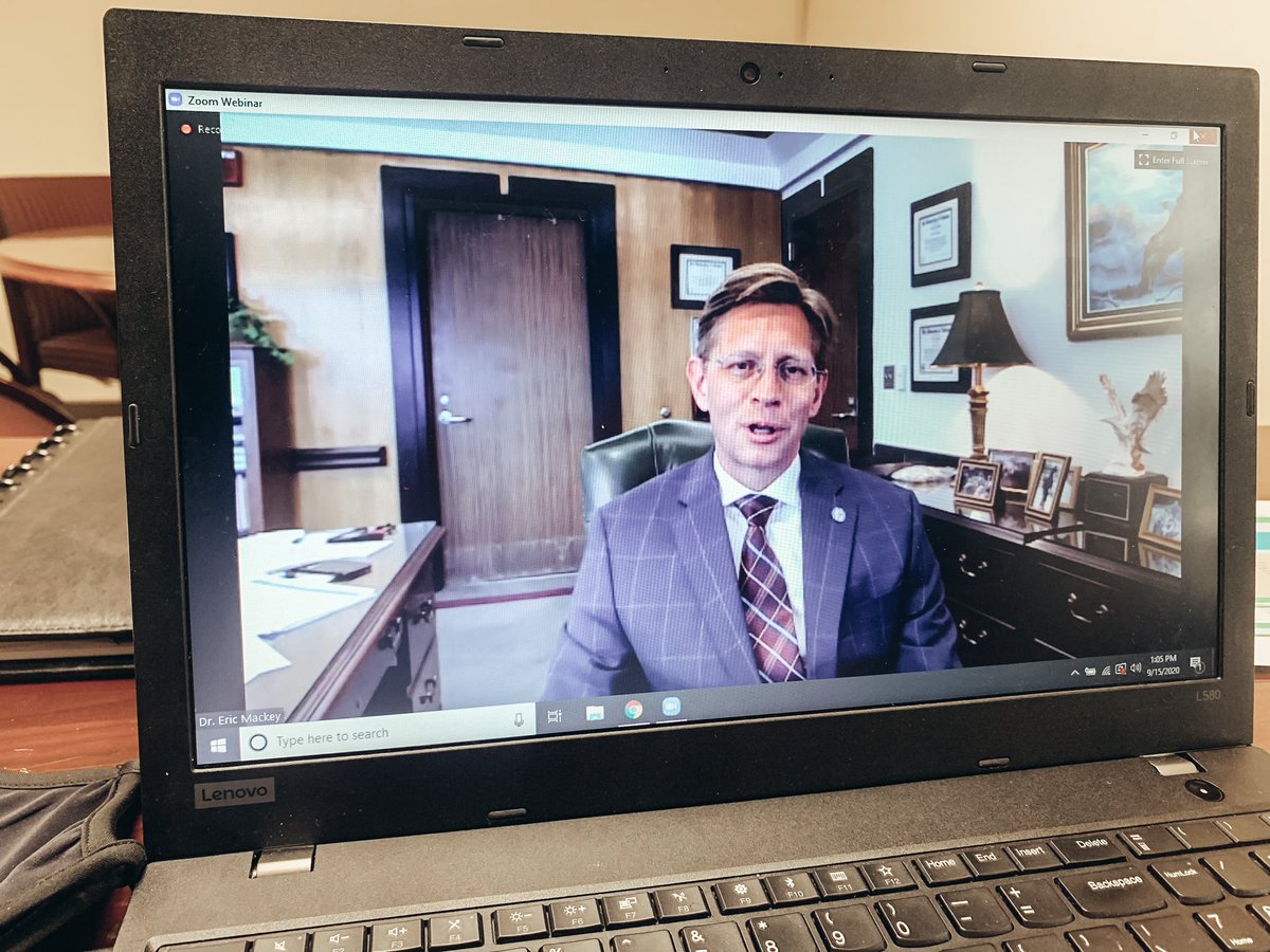 I really enjoyed hearing from Dr. Eric Mackey during the CLAS New Principal Institute today. He is so encouraging! 

Every Child. Every Chance. Every Day.

#clasnpi