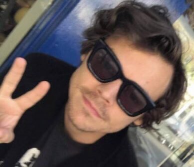 THIS PICTURE A VERY NECESSARY THREAD