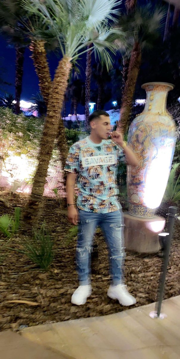 24luisilva's tweet photo. Blurry Nights🔥 https://t.co/lOnooDtRR6