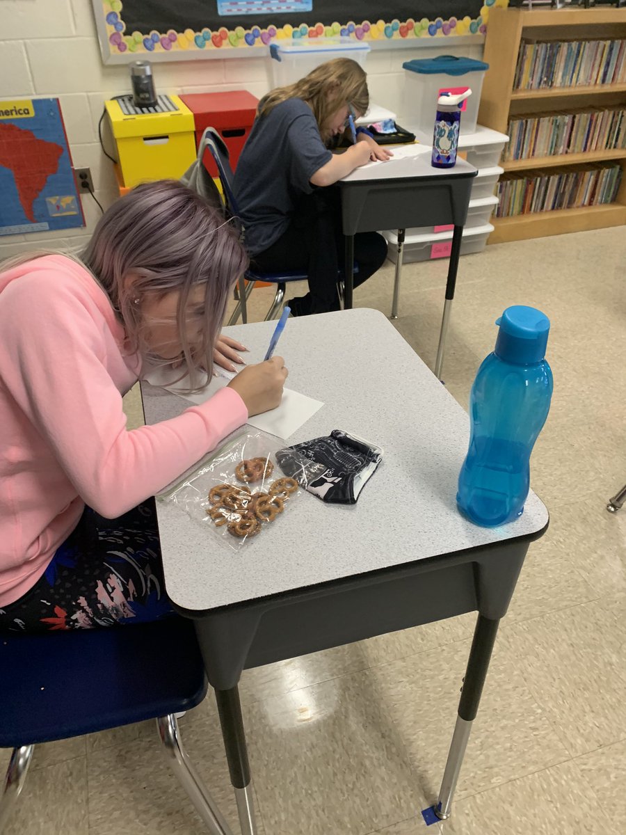 lgehlert07's tweet photo. Learning about her students with a twist- toilet paper?! @OaElem the giggles were contagious! #schoolisstillfun https://t.co/aQrzeFO9ZD