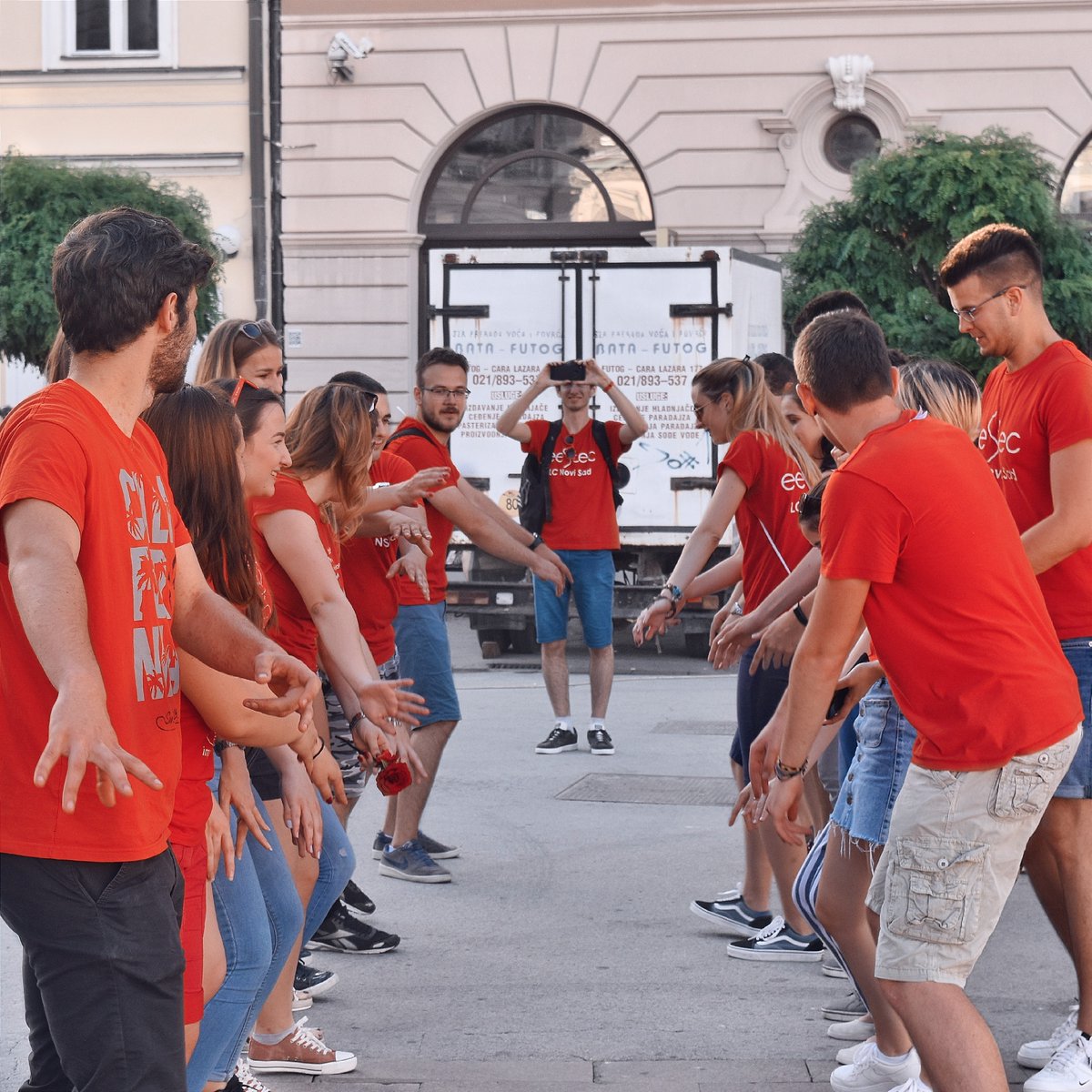 EESTECLCNoviSad's tweet photo. • Do you hear this photo too? • 🥁🥁🥁
•
• #hirajkamhirajgo • 💯 🎶 🎉 https://t.co/4gaubEjjZV