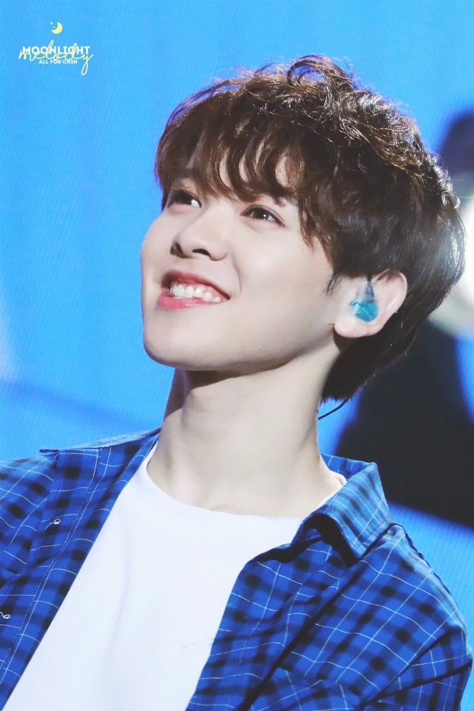 You Zhangjing -Main Vocal -Birthday: September 19th, 1994-Fandom Name: 西柚 / Xī yòu (grapefruit)-Soloist under name Azorachin-Malaysian-Plays piano-Likes cooking, watching movies and singing-VOCALS VOCALS VOCALS !-Best Smile