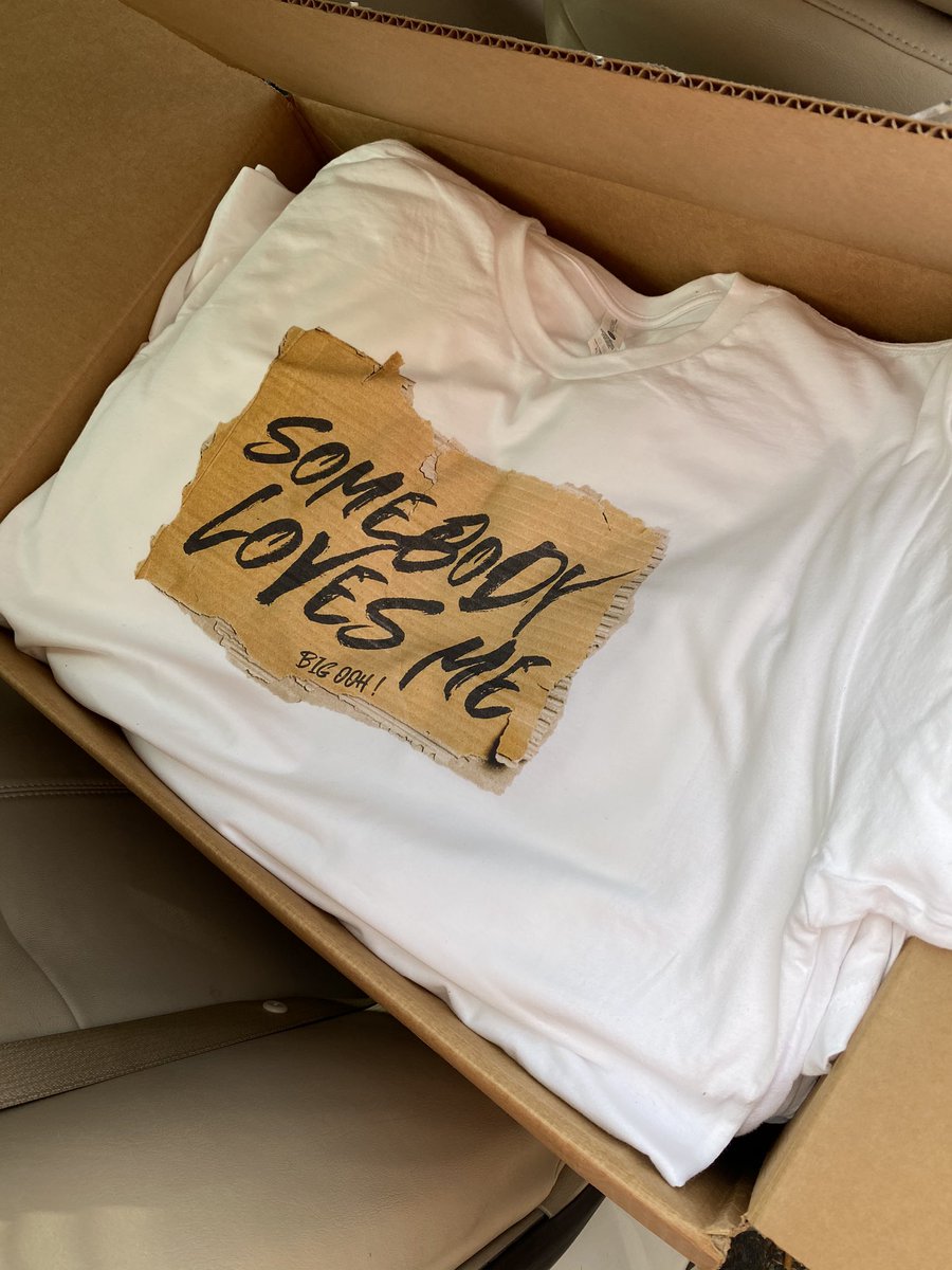 BIGOOH's tweet image. #SomebodyLovesMe Limited Edition White T - Shirts XS - 3XL Available NOW...Packages 📦Going Out in the am ‼️#GetWitMe #OAight #WhatUpDoe 💯👑🤦🏾‍♂️