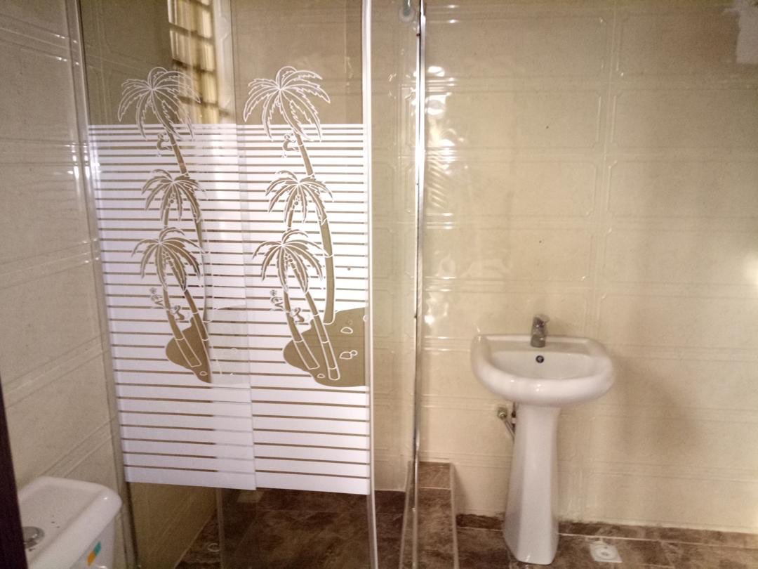 emptycribs's tweet photo. FOR SALE: 3 bedroom bungalow in Thomas Estate, Lekki

Visit - https://t.co/kkJOEbwpe3
for more and also list your properties for FREE

#Homes #RealEstate #LuxuryHomes #BBNaijaLockdown  #HomeDesign #HomeDecor #Lagos #Lekki #EstateAgent #ForSale #Houses #Property #StaySafe https://t.co/LzkLJV8B94