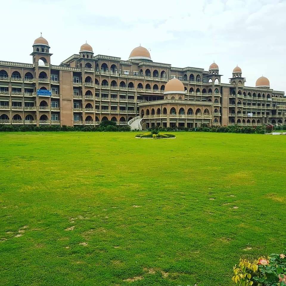 salmansalarzaii's tweet image. Mis this place UOP
#SayNoToOnlineClasses 
#ReOpenPeshawarUniversity