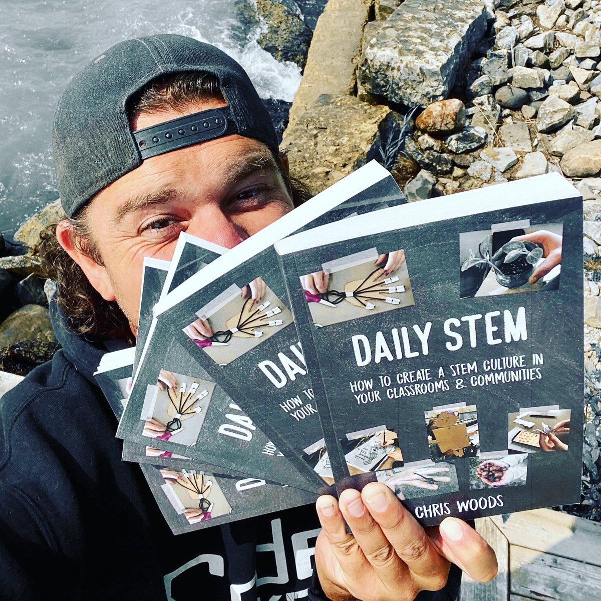 I have 5 copies of <a href="/dailystem/">dailySTEM Chris Woods</a>’s new book to give away! Want one?!

Simply RETWEET this and FOLLOW <a href="/codebreakeredu/">Code Breaker Inc.</a> to be eligible.

Tell your friends! #CodeBreaker

(If you can’t wait, grab it at codebreakeredu.com!) 

🔥🔥🔥🔥🔥🔥