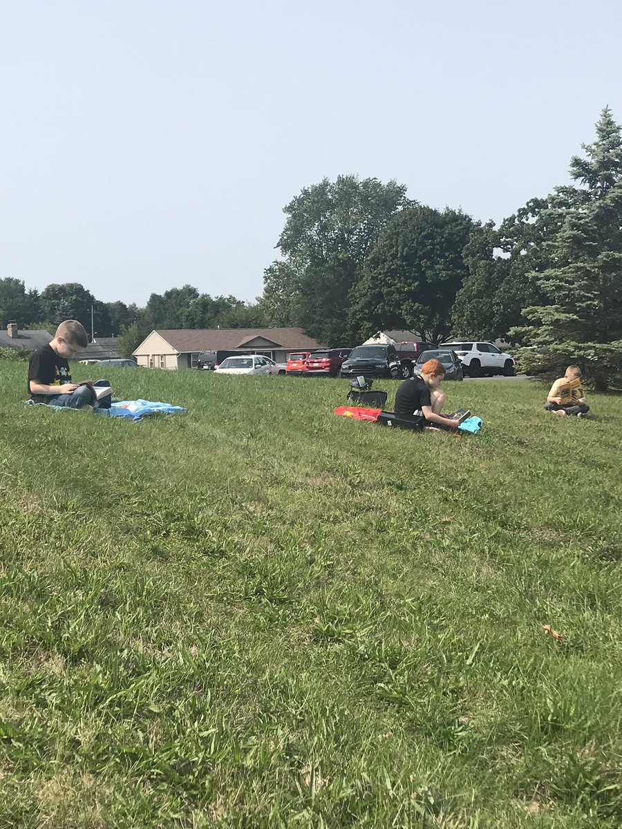 MissFoster2nd's tweet photo. Today we read outside, visited the library for the first time this year, and learned some new math games! https://t.co/1Tsv5FWN14