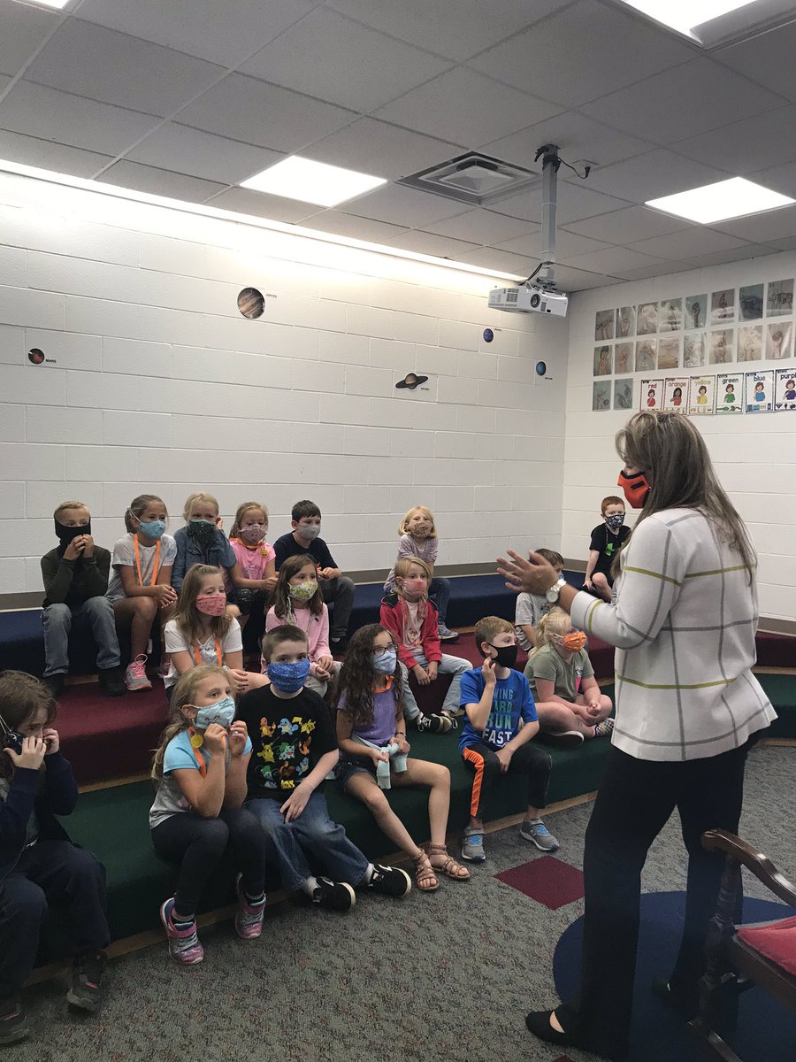 MissFoster2nd's tweet photo. Today we read outside, visited the library for the first time this year, and learned some new math games! https://t.co/1Tsv5FWN14