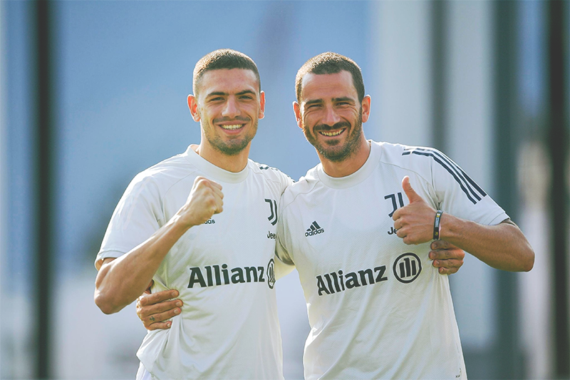 tribundergi's tweet photo. "Çocuklar gülümseyin." #Juventus 

▪️ Kankitolar idmanda. https://t.co/EEee3TreAf