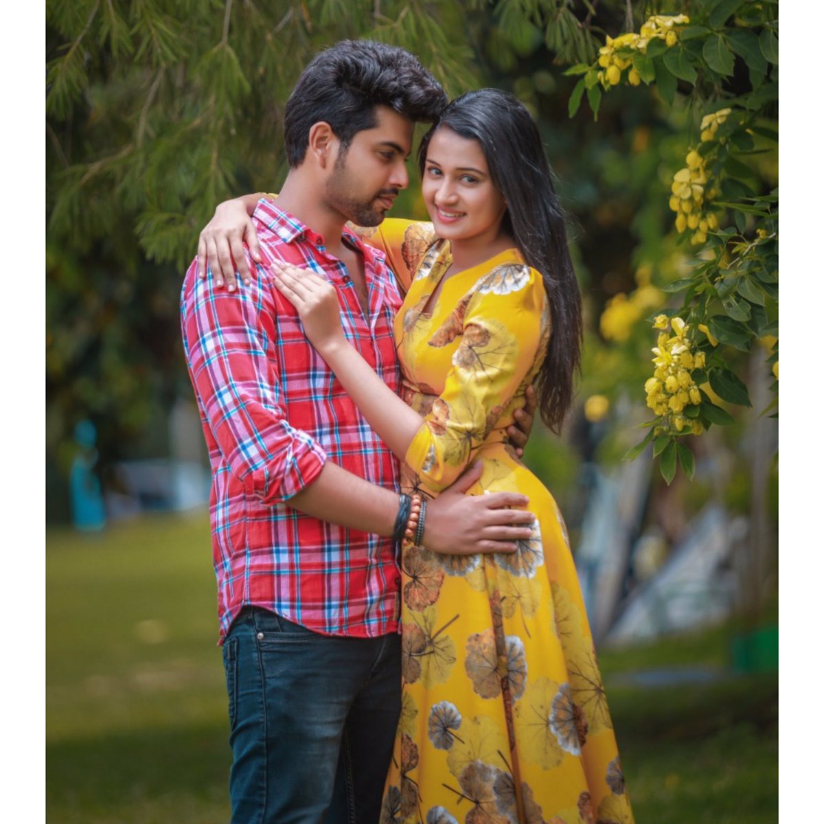 PoojaniB's tweet photo. ❤️💫💛 @GayanGuyya https://t.co/4gLJQ2QJ0V