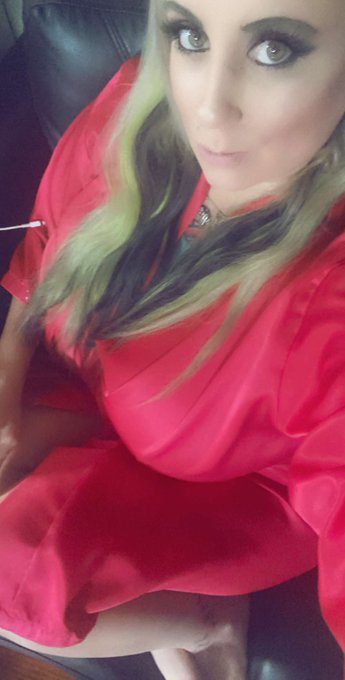 Should I do a #tittytuesday post? Lol https://t.co/LabLRT74y9<a href="/tag/tittytuesday"class="tags">#tittytuesday</a>