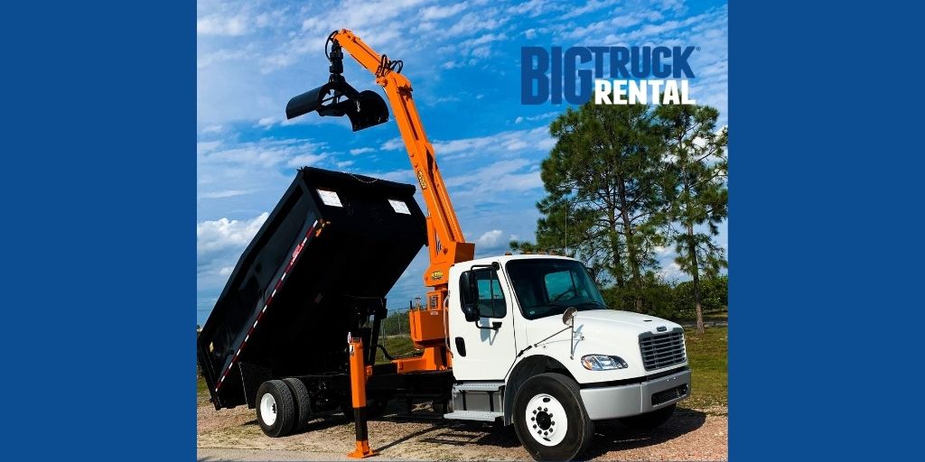 BigTruckRental's tweet photo. We have new #grappletrucks arriving soon. They have the functionality and reliability to take on large-volume projects while keeping your employees safe. Check out our website—https://t.co/TZzm58tDTC—and contact us to learn more! #BigTruckRental #WasteDisposal #TrashTruck https://t.co/NHbmpLeZeO