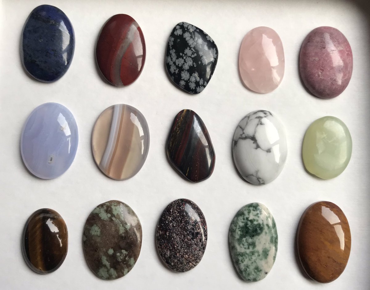 First up, majority of stones were real, consisting of:SodaliteVarious quartz types (rose, agate, carnelian)Snowflake obsidian RhodoniteBanded Iron FormationTiger EyeChrysopraseMicrocline and some other hard stones