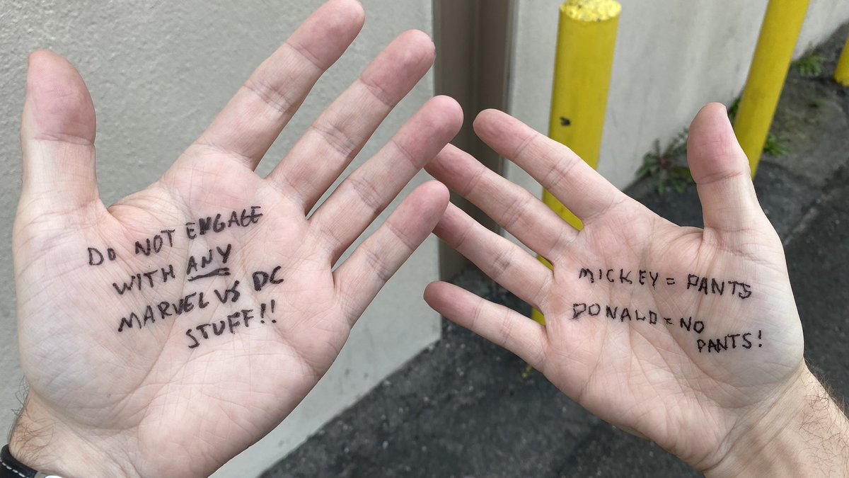 ponysmasher's tweet photo. Once again I checked the wrong hand before tweeting https://t.co/alWaGZDgDU