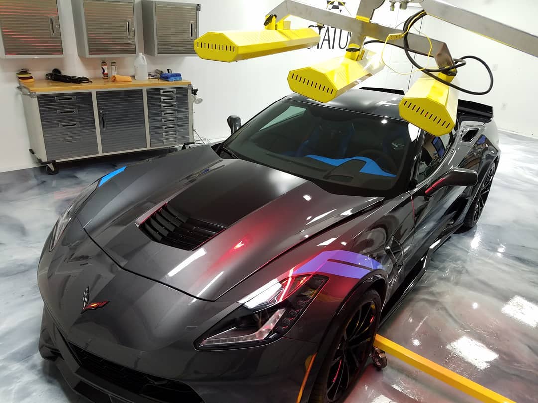 InfratechAuto's tweet photo. Our short wave #curing systems feature halogen bulbs which offer hotter, faster, more efficient #heating capabilities. The Model SR-6000 ensures this iconic @Corvette stays lustrous. 📷: #StatusAutoDetailing https://t.co/zD6eGfy5Dp https://t.co/piqtxFL9Xl