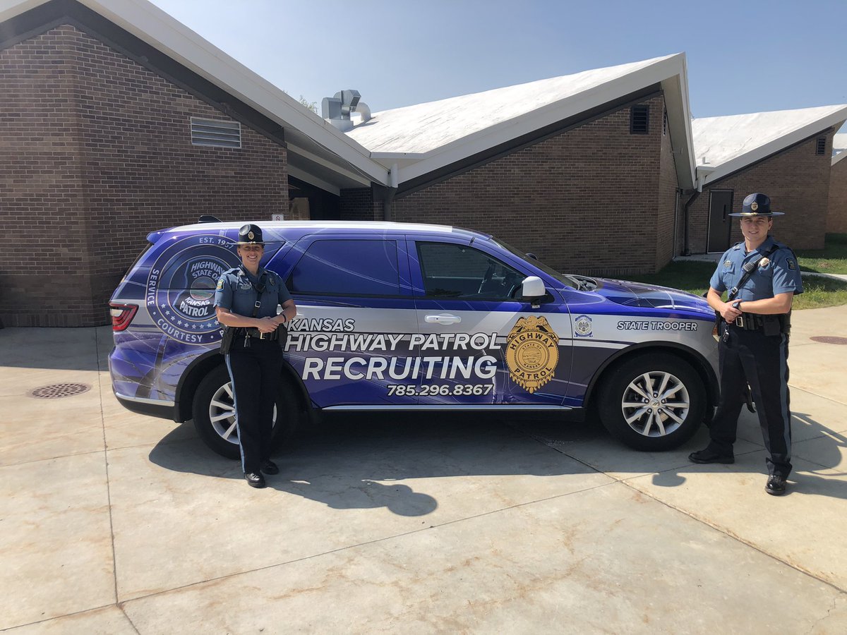 swcciowacj's tweet photo. Thank you so much to Trooper Tiffany & Tanner of the Kansas Highway Patrol. They spoke to students about opportunities and about a career in law enforcement. Great meeting and information for students. We appreciate you driving up to see us and signing our wall! @KHPRecruiting https://t.co/3IDI51bpVe