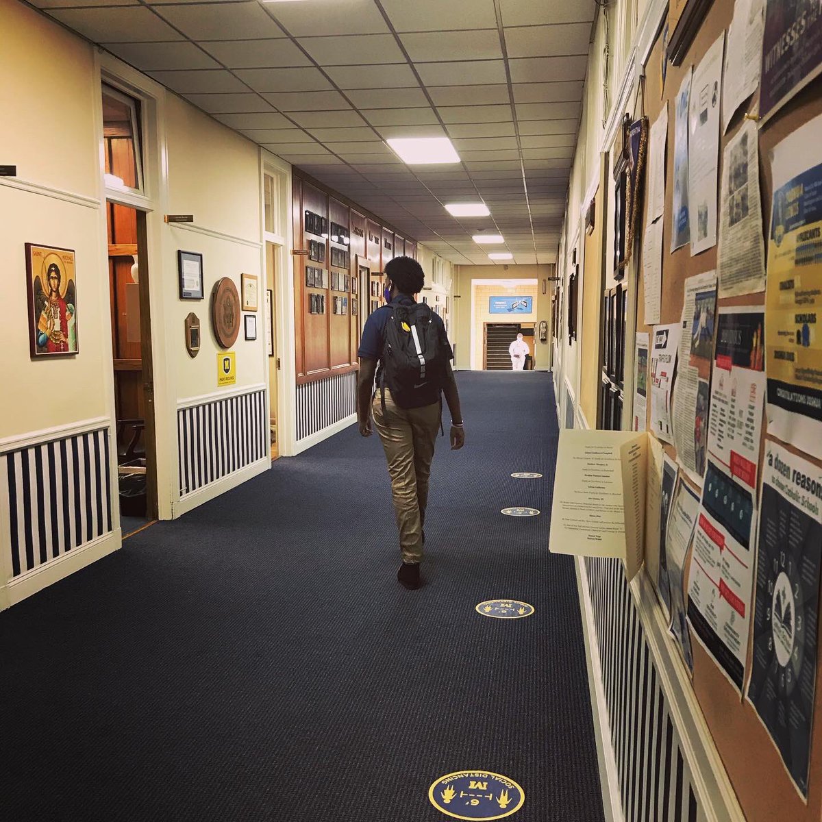 MountToday's tweet photo. Day 2☑️
#OpenToEducate #TheMount #AllBoys #Grades6through12 #22acres #TheBronx #backtoschool2020 https://t.co/onUVowruKS