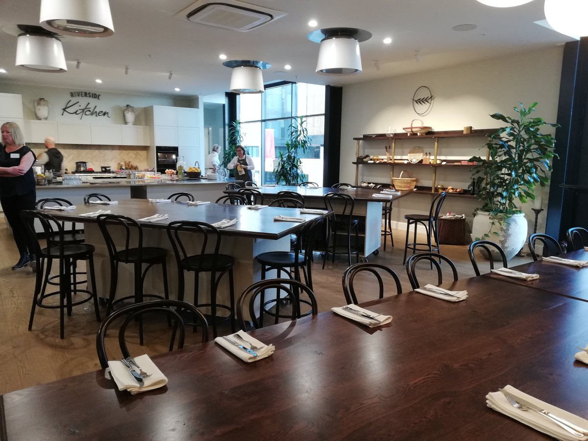 VeerOffTrack's tweet image. There are definitely worse ways to start my day #KnowledgeCommons @UCNZ - thanks for the manaakitanga, @ResearchFirstNZ