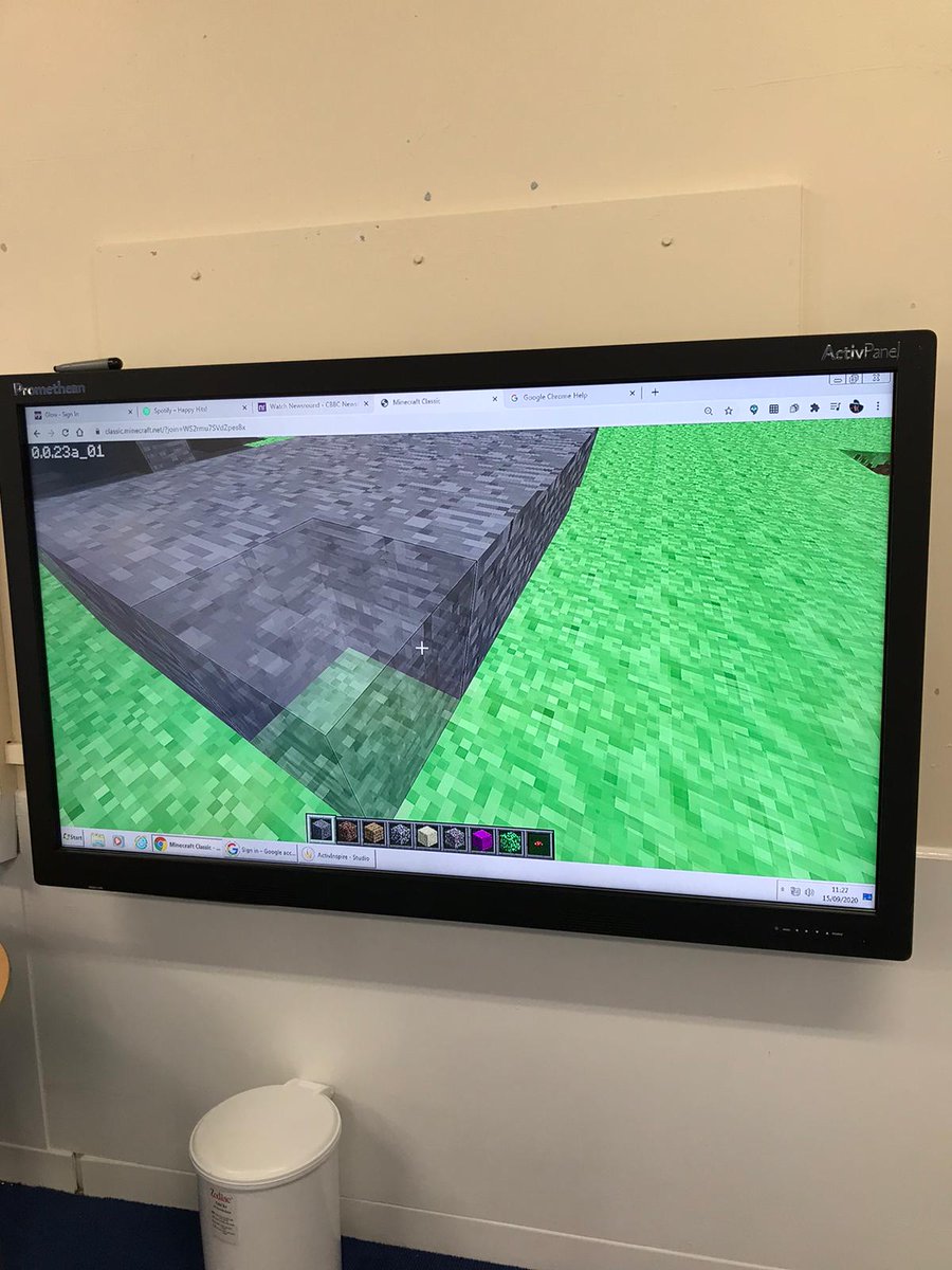 ServiceStirling's tweet photo. Using Minecraft to learn about area and perimeter #numeracy #SISS #Millhall https://t.co/TDa6odjhje