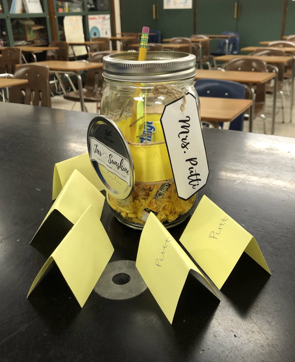 Thank you <a href="/JenisonStudCo/">Jenison Student Council</a> for my Jar of Sunshine! This was a great start to the week. ☀️#JPSPride