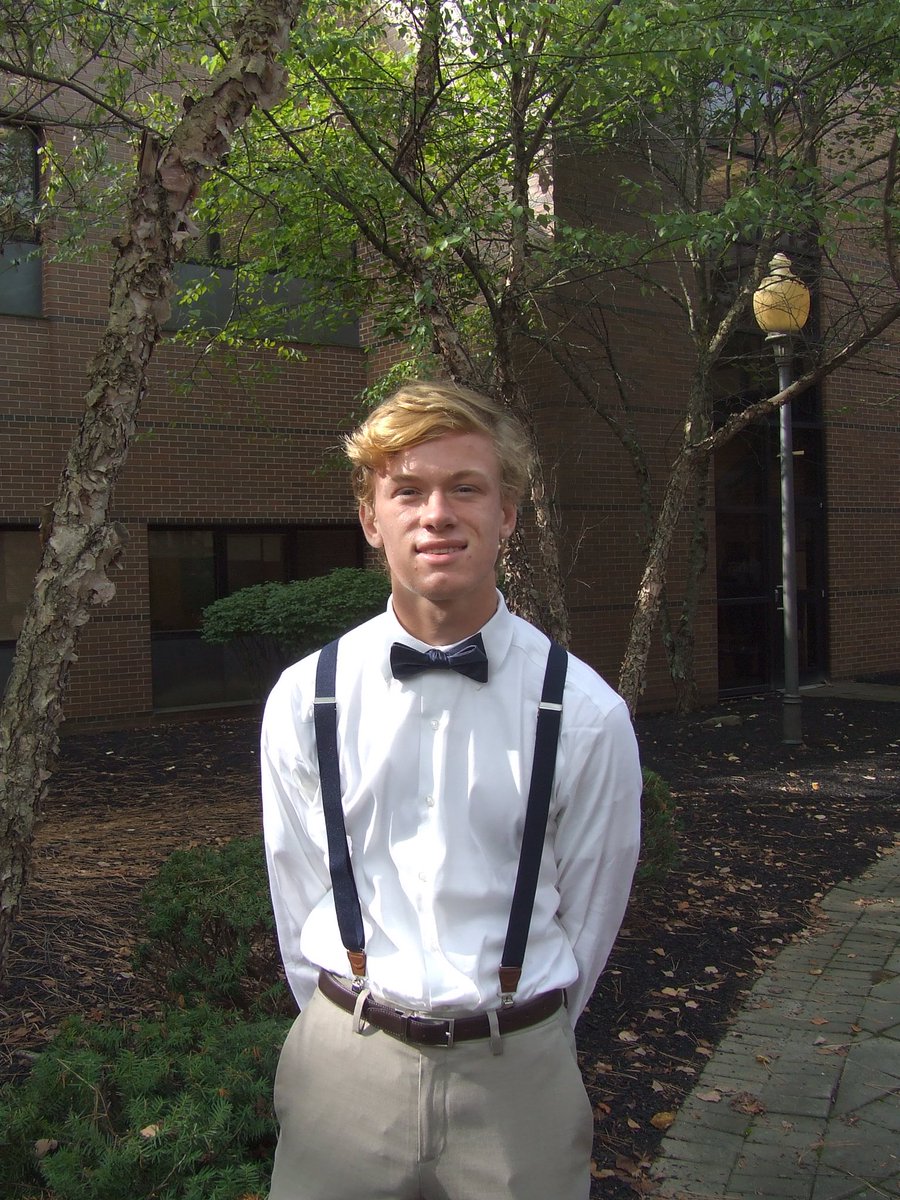 PhotoGrid maxes out at 16 photos so these two get their own photos. Hello, Homecoming Court!👑👑 #darbyaday #darbybday #homecoming