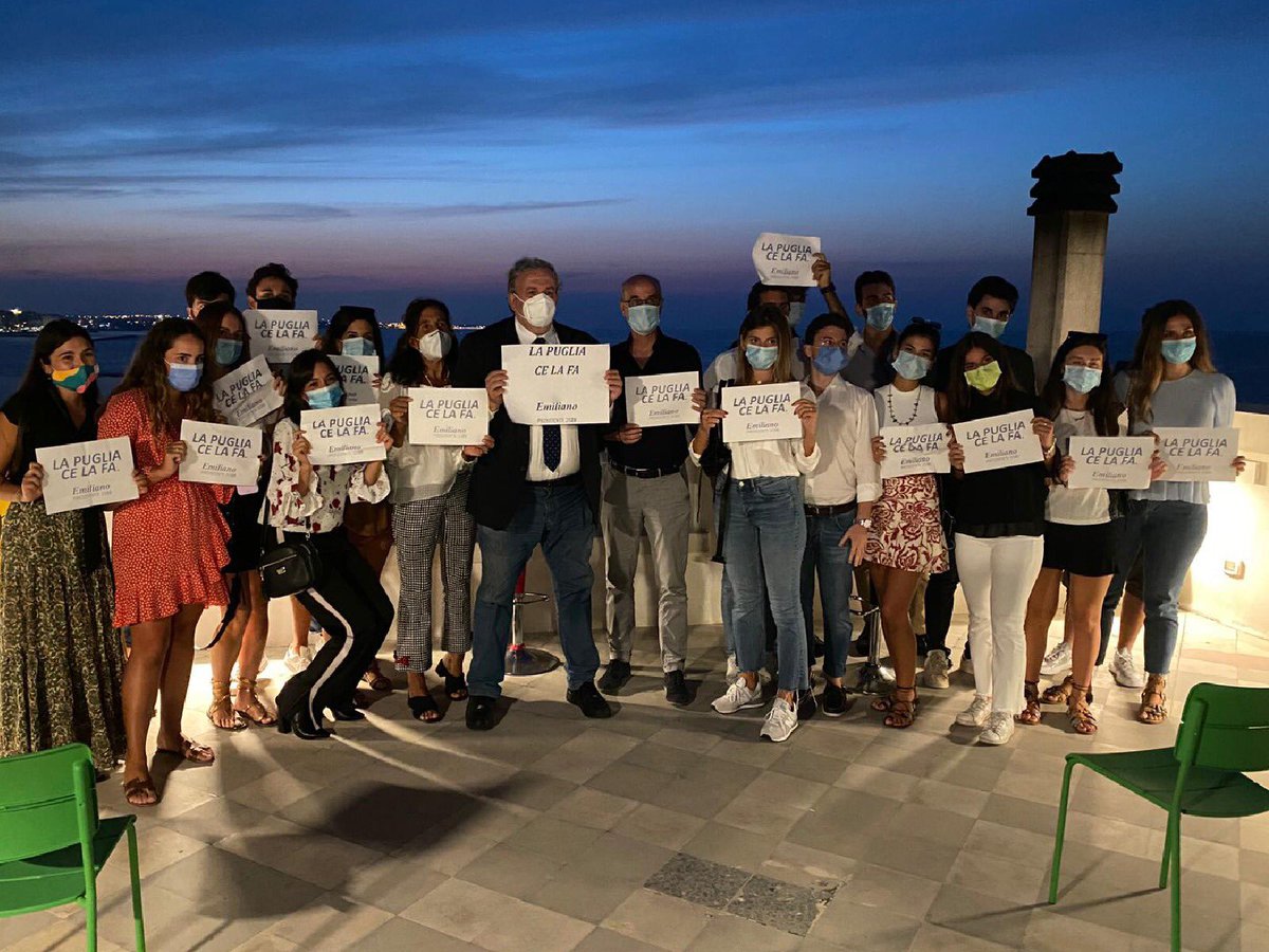 micheleemiliano's tweet photo. Perché non ci arrendiamo? Perché vogliamo continuare a far crescere la Puglia? Perché guardiamo con coraggio al futuro? Perché preferiamo la speranza all’odio? 
Per i nostri giovani. Loro sono davvero il più importante dei futuri possibili. 
#lapugliacelafa
#futuroincorso https://t.co/jZElpOzaEC