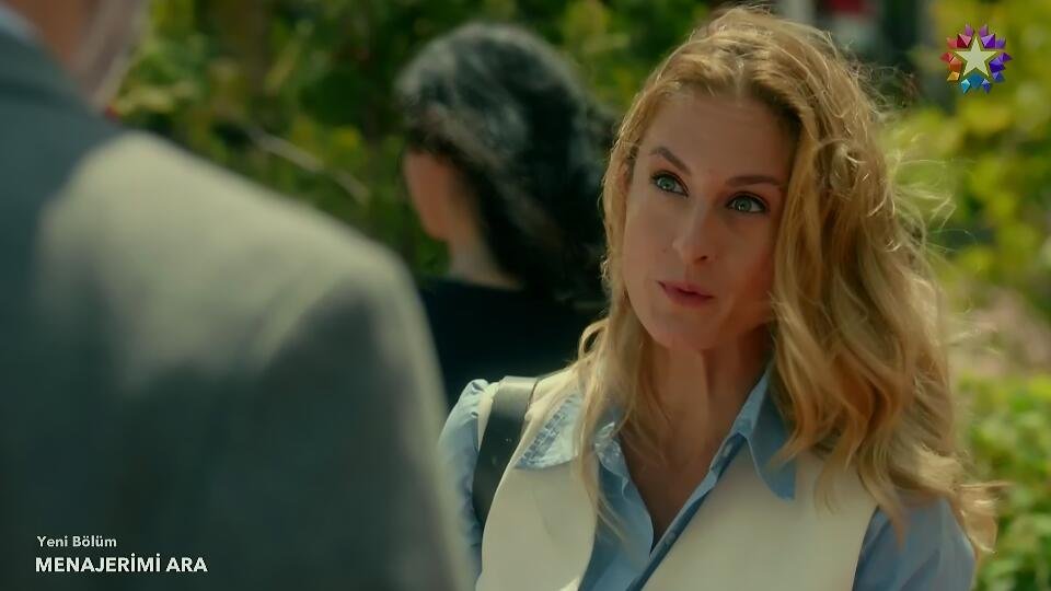 "+Sen beni terk ederken bile kahve içmeye çağırmadın Feris, hatırlıyorsun değil mi? Mail atıp terk ettin beni.
 - Ama çok uzun bir maildi."
Feris... :) #MenajerimiAra #babamınailesi