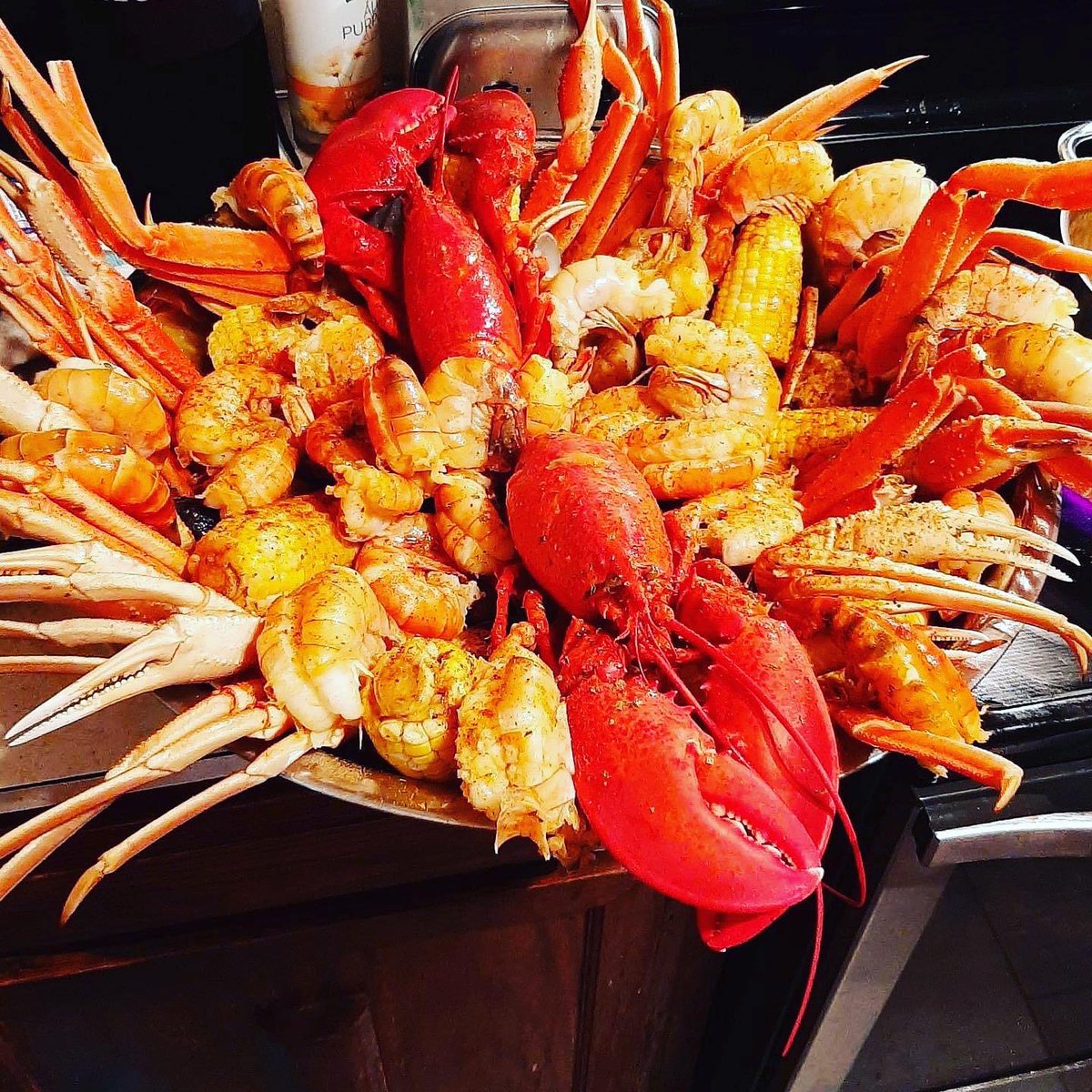 But Where are MY SEAFOOD LOVERS @ stop playing with me ! We ship seafood ANY & EVERY where !! #Lobsterlovers #Seafood  #Crablegs #Shrimp #Seafoodboils #Strategic@EVERYTHING
