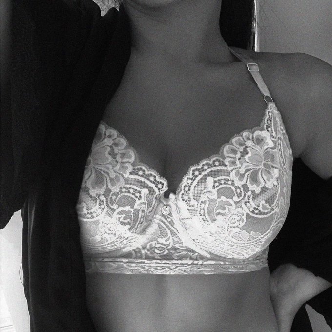 Free OnlyFans_Sofia ∿ Top 6.3% 🍑👀's pics and videos Eh vPgFXsAEF Jr jpg:small preview