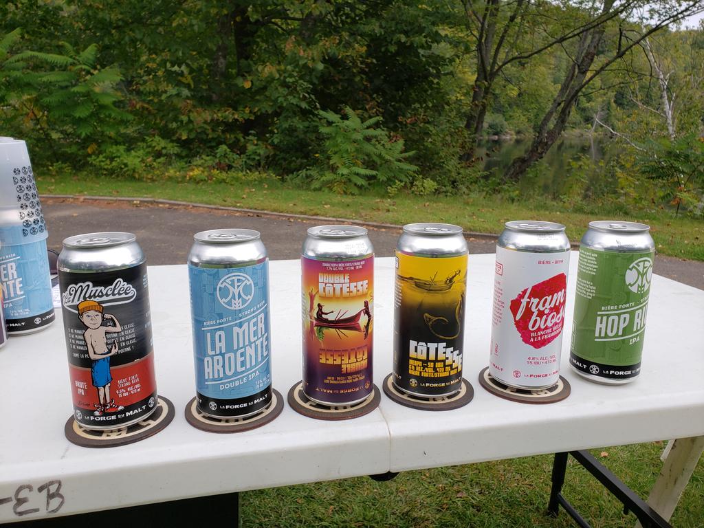 microbrasseries's tweet image. Dégustation @laforgedumalt  avec @mike_tremblay  au @ki8eb!