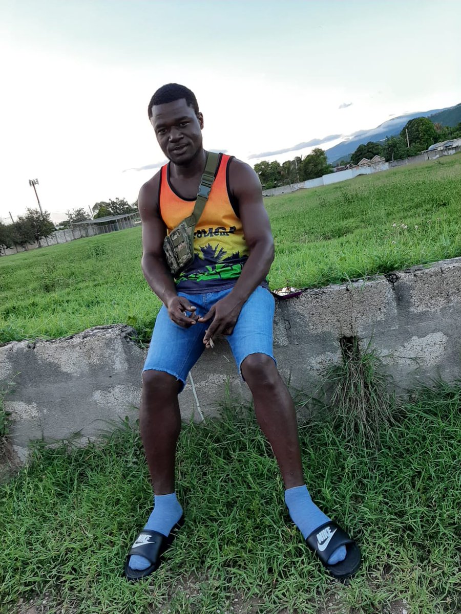 VerbGad's tweet photo. One Strap Bag Mi Nu Walk Wid Billy
#1VERB #GangVerb https://t.co/0iSIKIzk8k