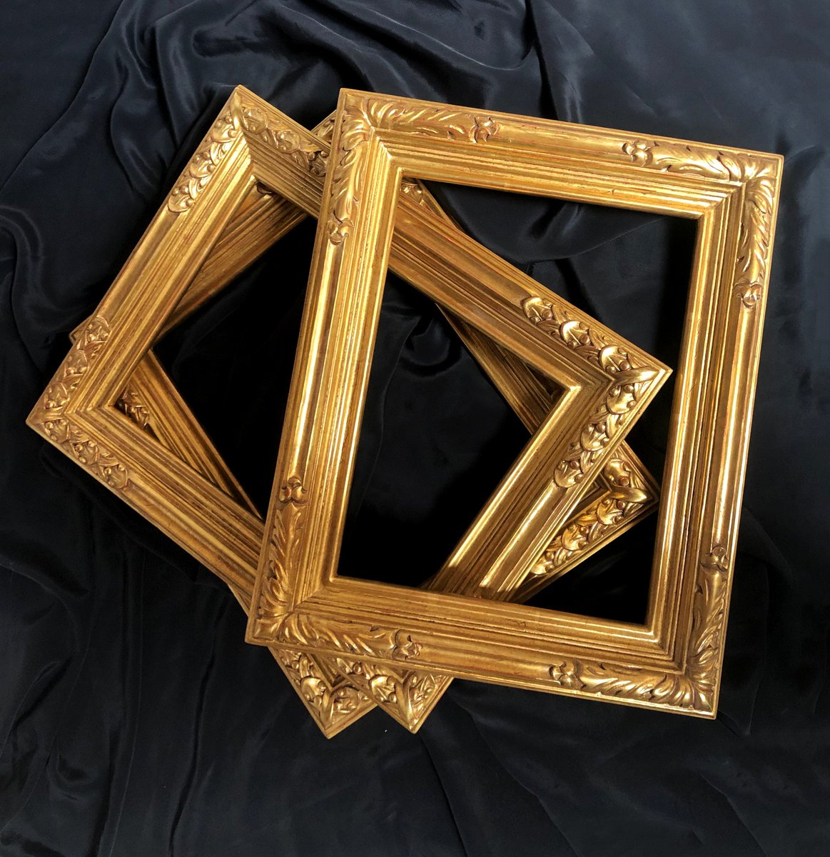 framemaster1969's tweet image. New Arrivals! Our costumed designed Genuine Gold Frames are here! Please visit us! or call at 323 466 9999 for details! #gold #frames #goldframes #now #handcarved #art #artshare #artframe #framing #picture #pictureframe #artframer #genuine #la #MADEinUSA