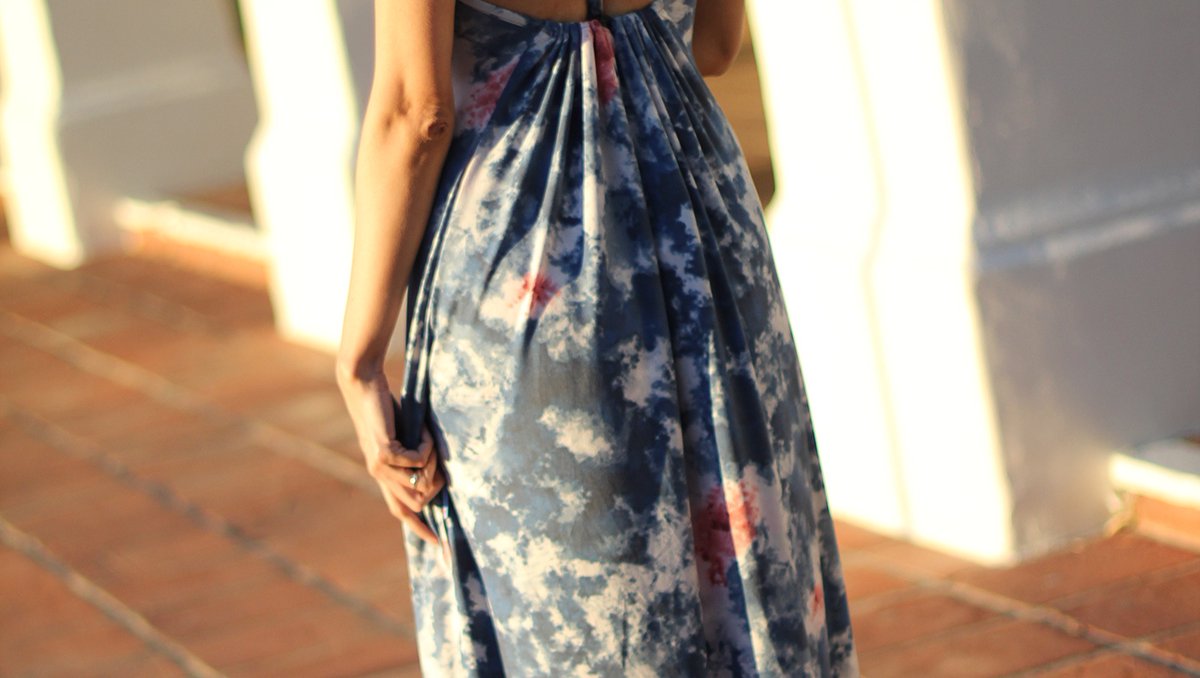 ❤The Undress V4 - Limited PreOrder❤ The Undress is the most VERSATILE DRESS In the world, and is the most crowdfunded dress ever! Packable, Transformable, and “Change”-able. To see how it works check us out at 👉TheUndress.com #TheUndress #ChangeTheWayYouChange