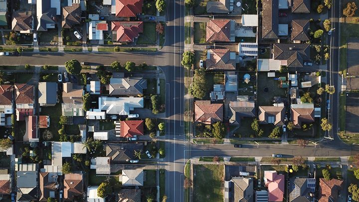 DRiveraBlack's tweet photo. Are Urban-Dwellers Leaving the City? https://t.co/0JpyHs8BAv https://t.co/SeWA0VkBR5