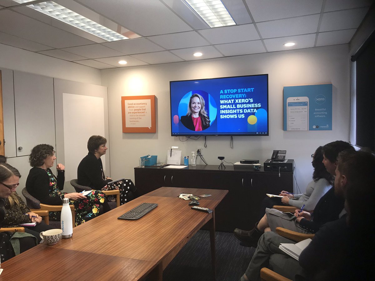 arranstone247's tweet photo. @Laurenson Monday morning training with #XeroOnAir #LoveXero @avrilhillind https://t.co/Jlapw3Gt2x