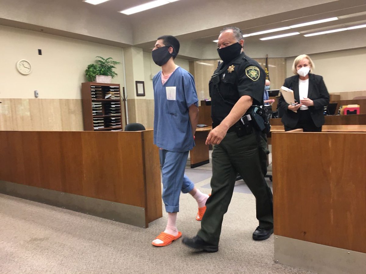 MrAndyNgo's tweet photo. Update: Rollin Tristan Fodor, 18, pleaded guilty to felony 1st-degree arson. He set the @PortlandPolice north precinct on fire in June at a violent BLM-antifa protest. Fodor was sentenced to only 45 days in jail. His felony riot charge was dropped. #antifa https://t.co/FVwMH6f65u https://t.co/W8jW0zi1GW