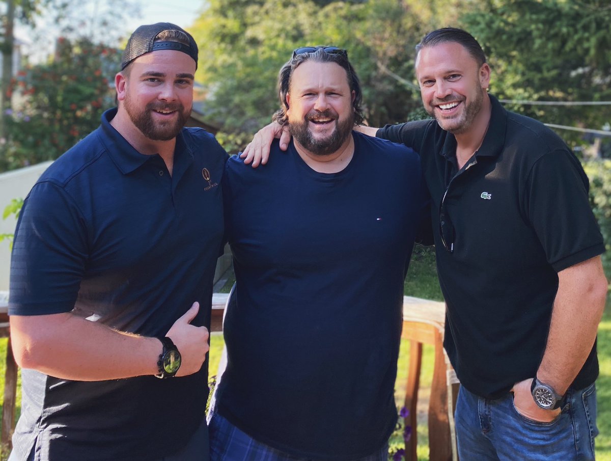 guffer99's tweet photo. Been a long time since my brothers and I have seen each other.....Fortunate to be blessed with two amazing guys that I respect and admire in different ways #BrachcosForLife #UncleBC #UncleYat #BubbaJyler #Kdawg #Tantro #IfYouWont #UncleRat #BigDaddy #TreatNight https://t.co/8lX03NHBir