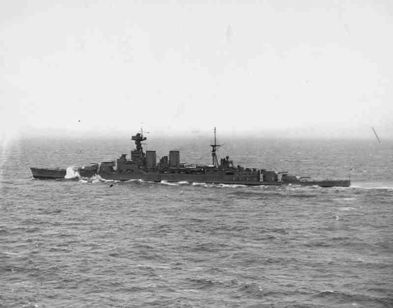 On this day 1940 Adm/Flt Sir Charles Forbes, CinC  @RoyalNavy Home Fleet set sail from Scapa Flow aboard his newly returned flagship, the battleship HMS Nelson, with V/Adm Sir Jock Whitworth's flagship, the battlecruiser HMS Hood, recently returned from Gibraltar  #BattleOfBritain