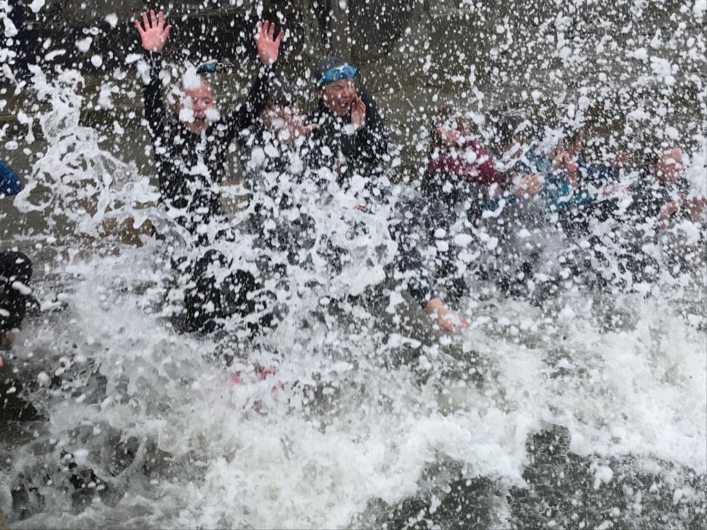AnneMFrizzell's tweet photo. #sligo #splashingtime #rossespoint @wildatlanticway https://t.co/840Qs8udJd