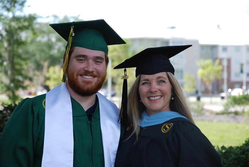 allieoop_15's tweet photo. my mom &amp; bro graduated together this summer &amp; I'm crying about it. so proud. 

bro: bachelor's in finance
mama: master's in educational leadership https://t.co/o2rztKRHdz