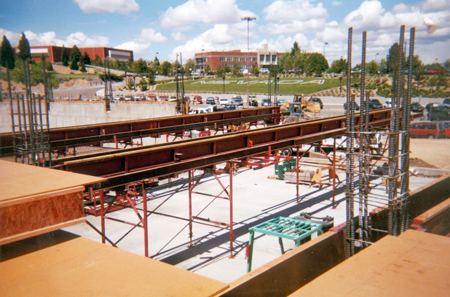 DaytonSuperior's tweet photo. #Symons Garage Beam System is a comprehensive system for cast-in-place, multilevel parking structures. #ThePowerOfRed https://t.co/3X0QNm21Vi https://t.co/akwjb1DhQm